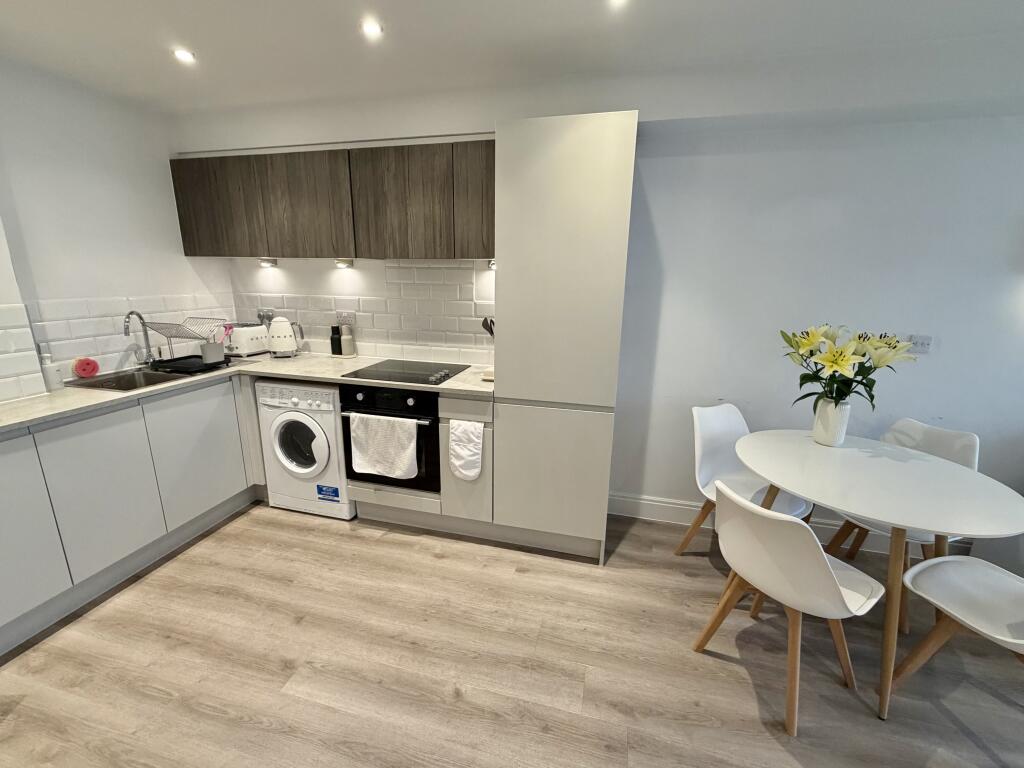 Albert Road, Bournemouth, - Widok 4