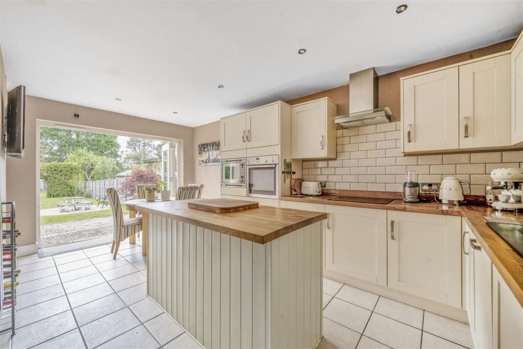 House in Reading - View 4