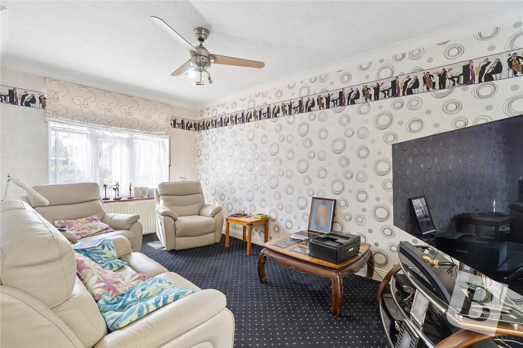 House in London - View 5