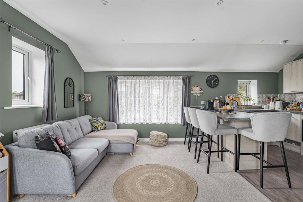 Apartment in East Hampshire, Cold Ash Hill, Bramshott and Liphook - View 5