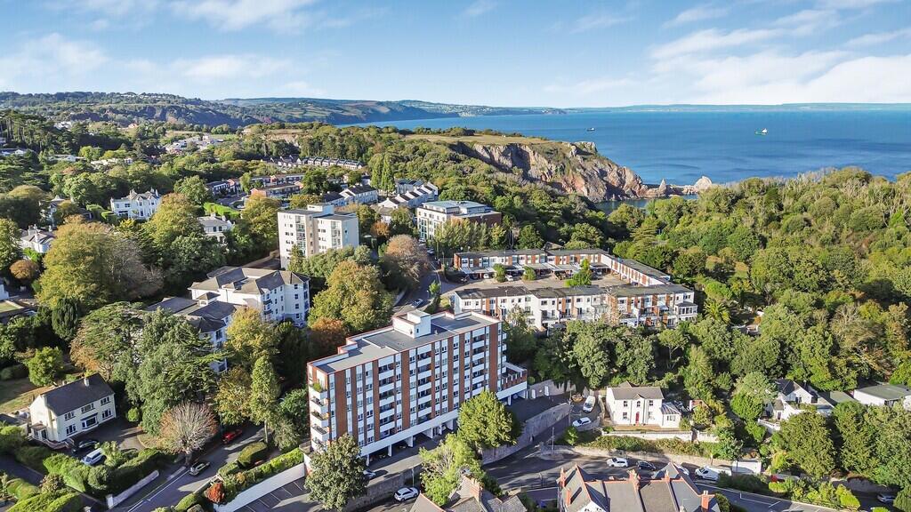 Apartment in Torquay - View 2
