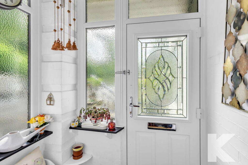 House in Oldham, Greater Manchester - View 6