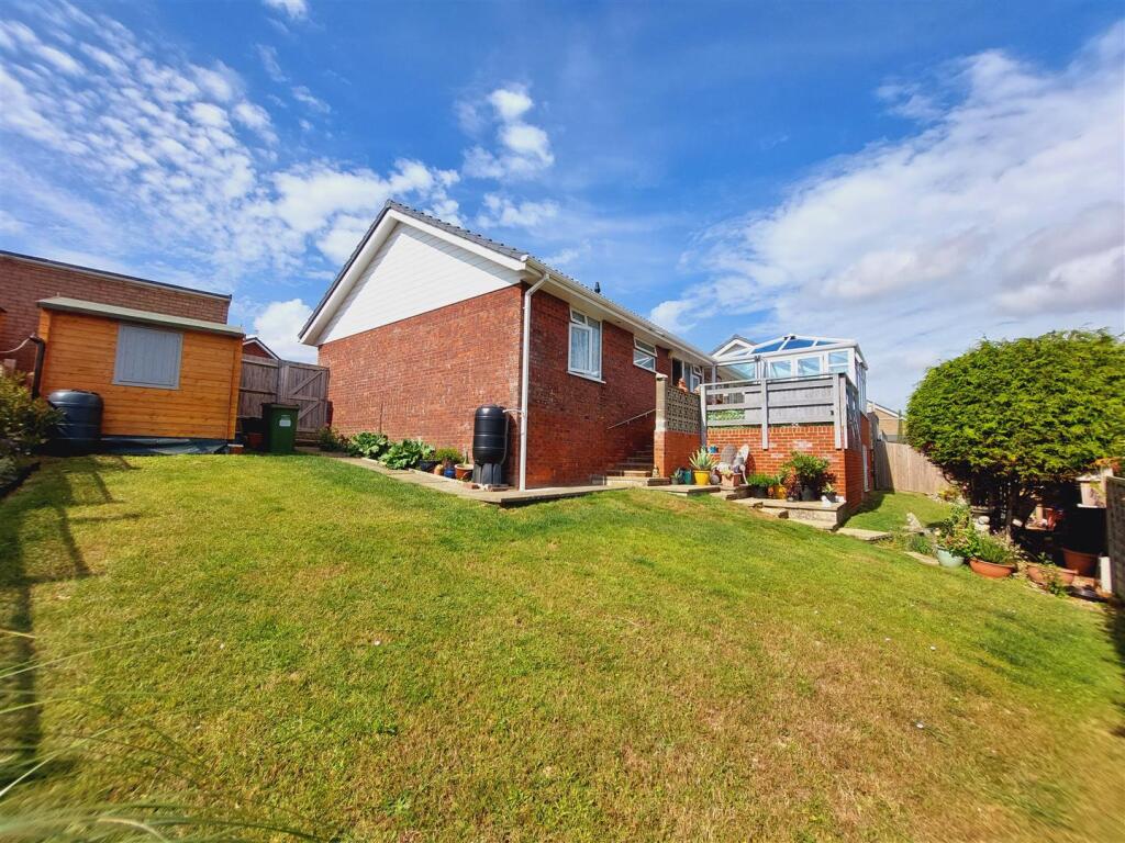 Churchill Road, Seaford photo 2