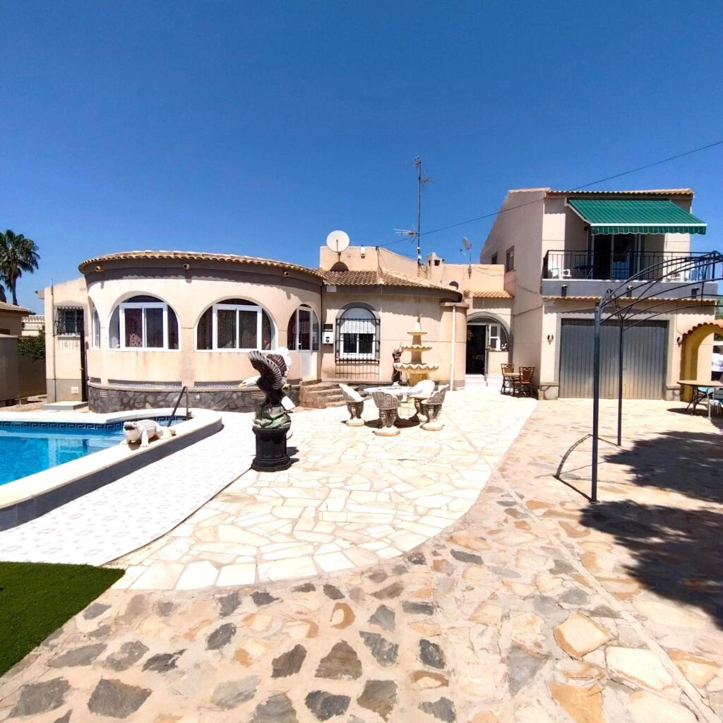 Main image of property: Valencia, Alicante, Torrevieja