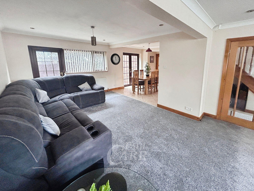 House in Birmingham, West Midlands - More