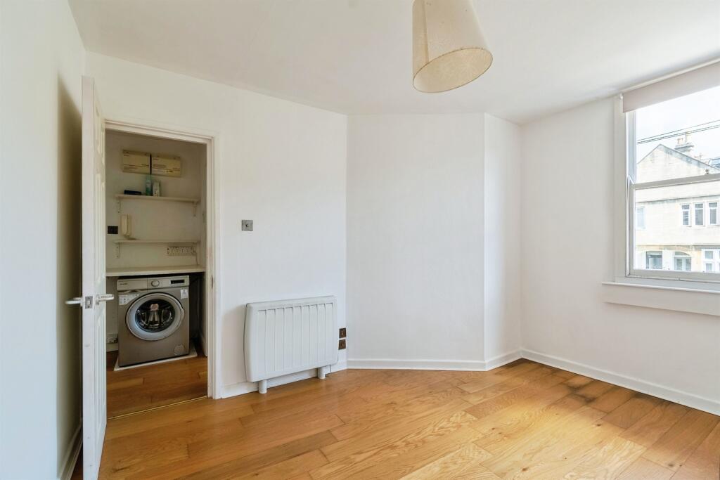 Apartment in Bath, Kingsmead - View 5
