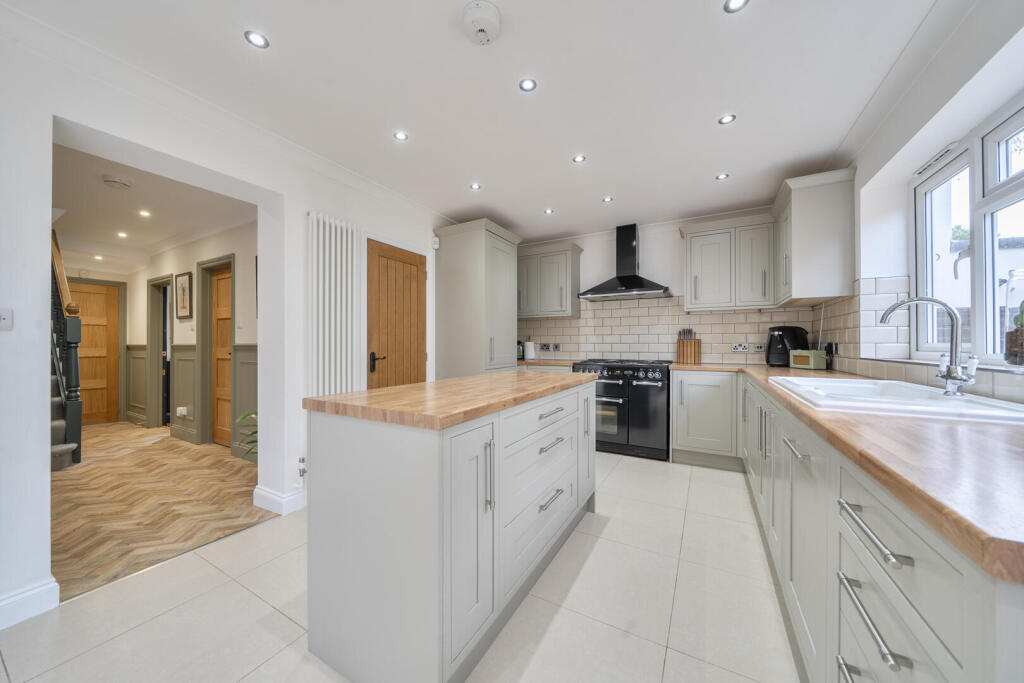 Holmcroft Way, Bromley photo 4