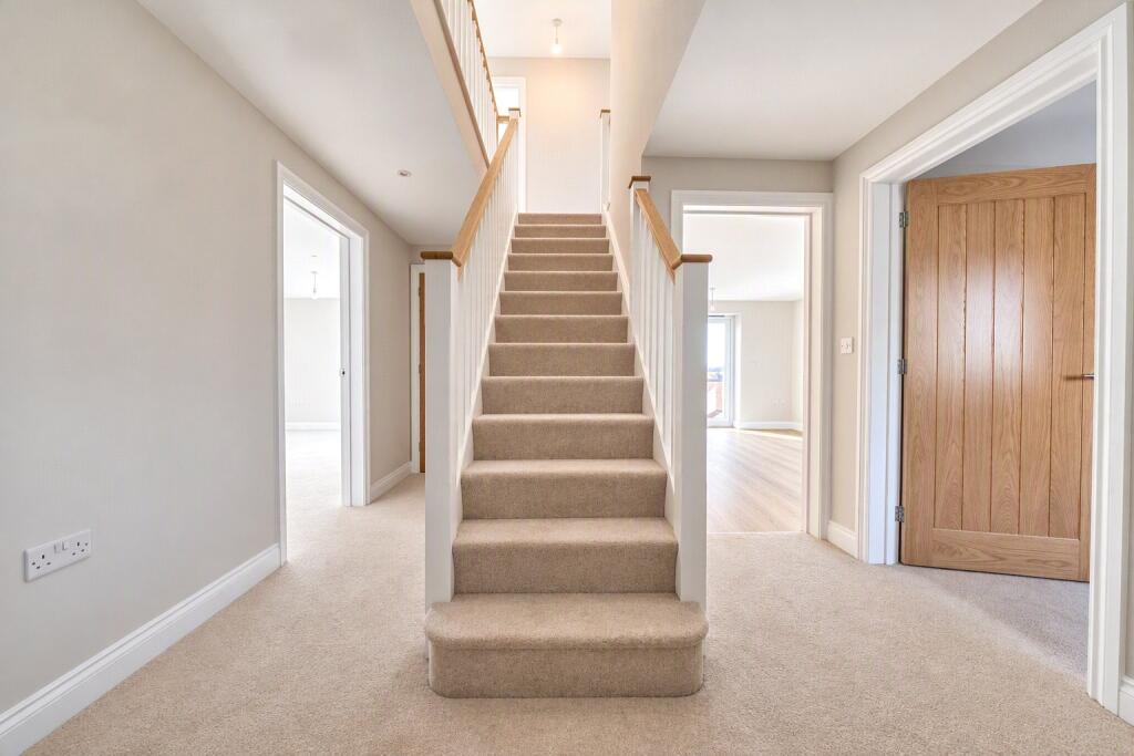 House in Taunton - View 3