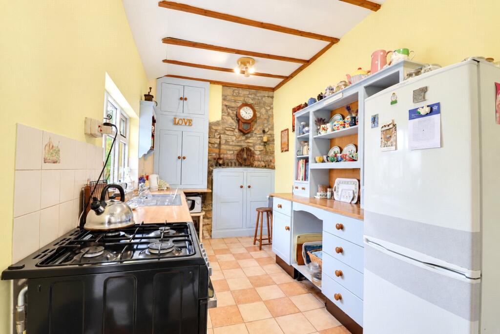 House in Exeter - View 3