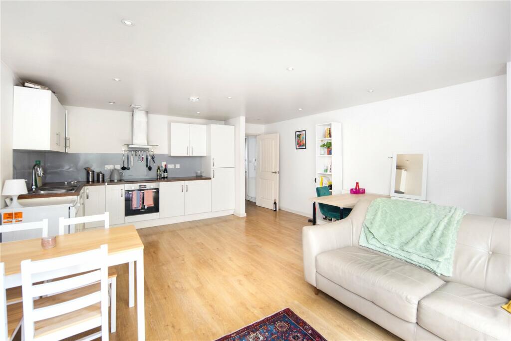 Apartment in London, Hackney - View 4