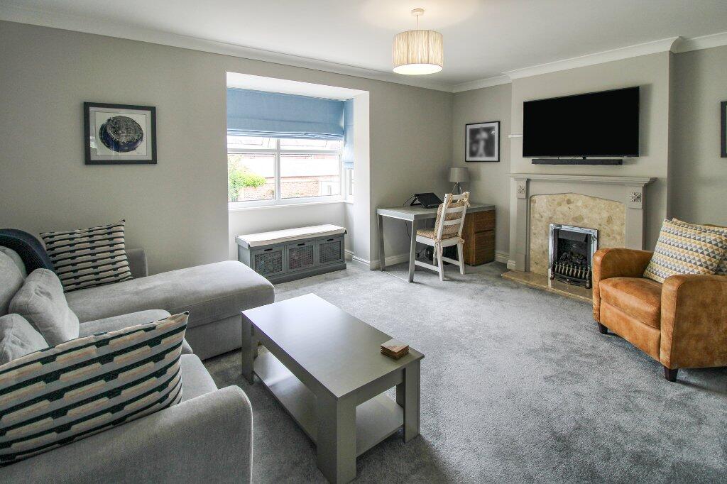 Berrys Avenue, Knaresborough, North Yorkshire, HG5 photo 2