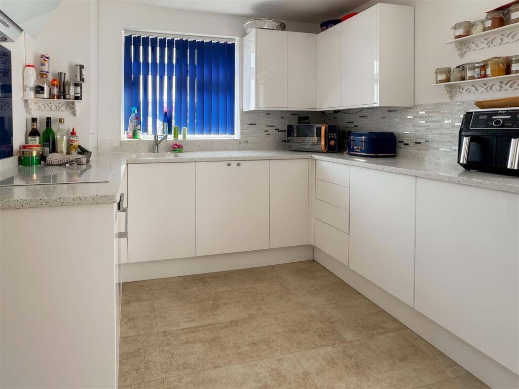 Norman Close, Littlehampton photo 5