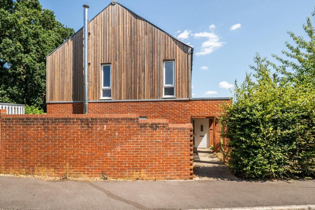 Main image of property: Gardener Close, Waterlooville