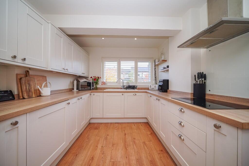 House in Dacorum, Hertfordshire - View 2