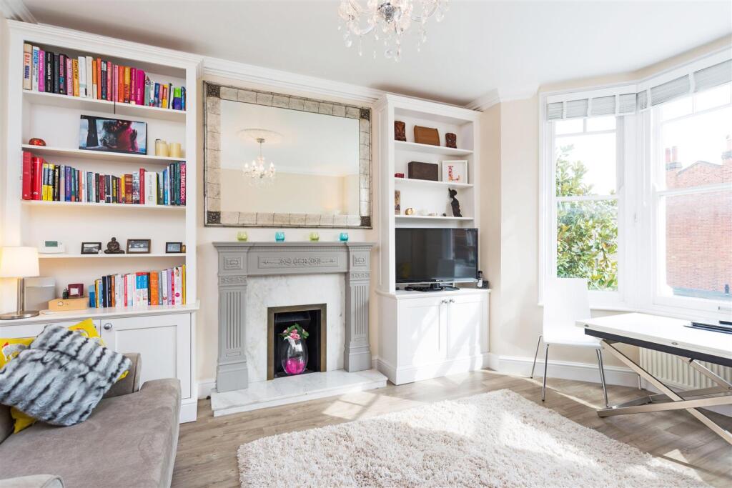 Apartment in London - View 2