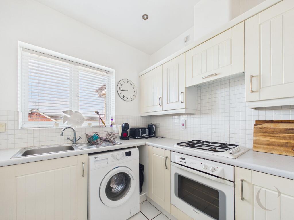 Apartment in Newcastle upon Tyne - View 5
