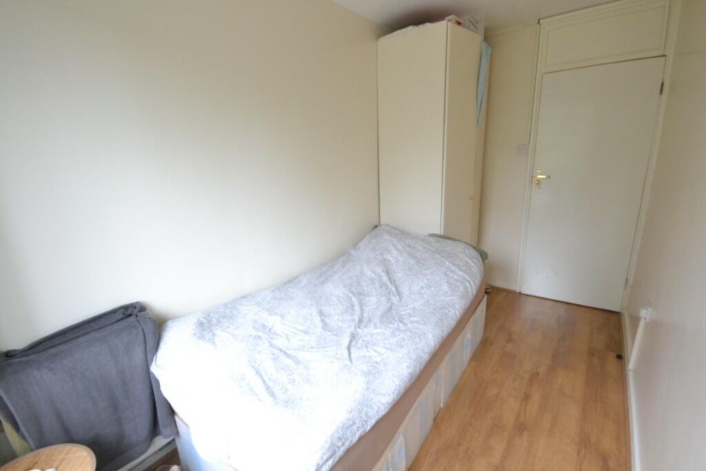 Apartment in London - View 2