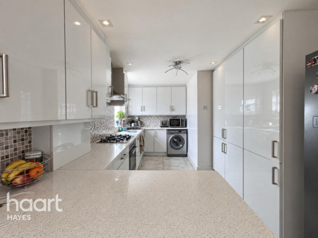 House in London - View 5