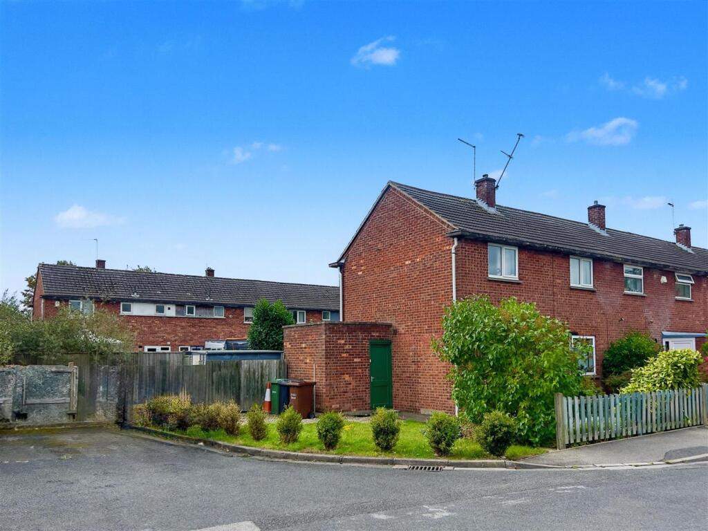 Main image of property: 10 Anzio Close, Lincoln