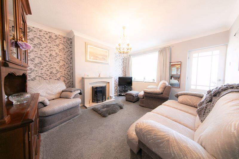 No. 8, Ambleside Avenue, Knott End-on-Sea. photo 3