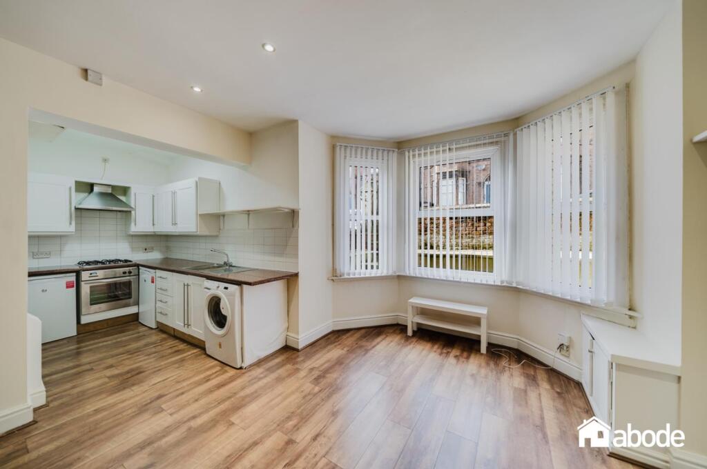 Apartment in Liverpool, Aigburth - View 3