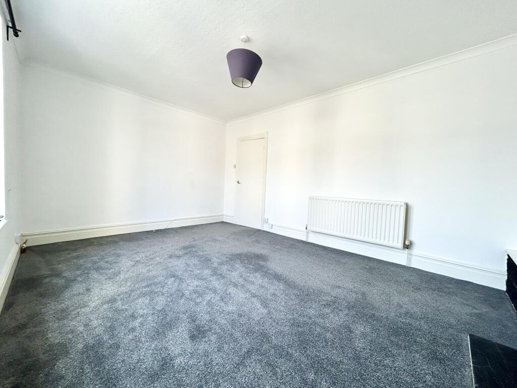 Apartment in Bristol - View 5