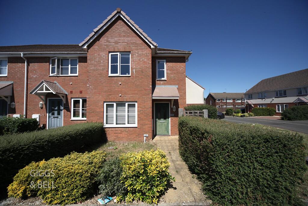 Main image of property: Verde Close, Luton, Bedfordshire, LU2 7FL
