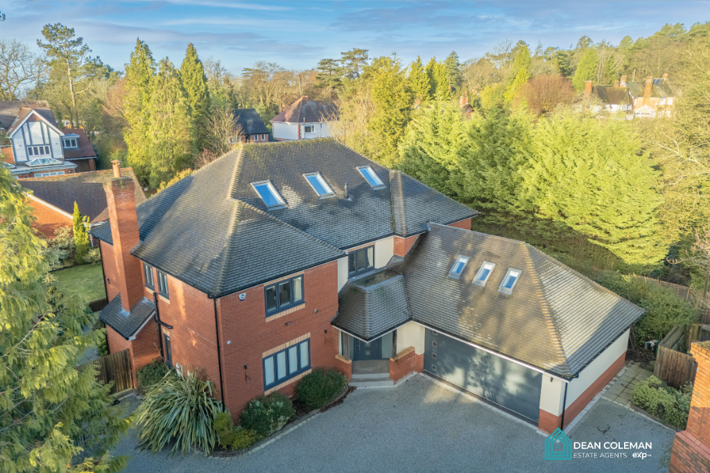 Main image of property: Twatling Road, Barnt Green, Birmingham, B45 8HT
