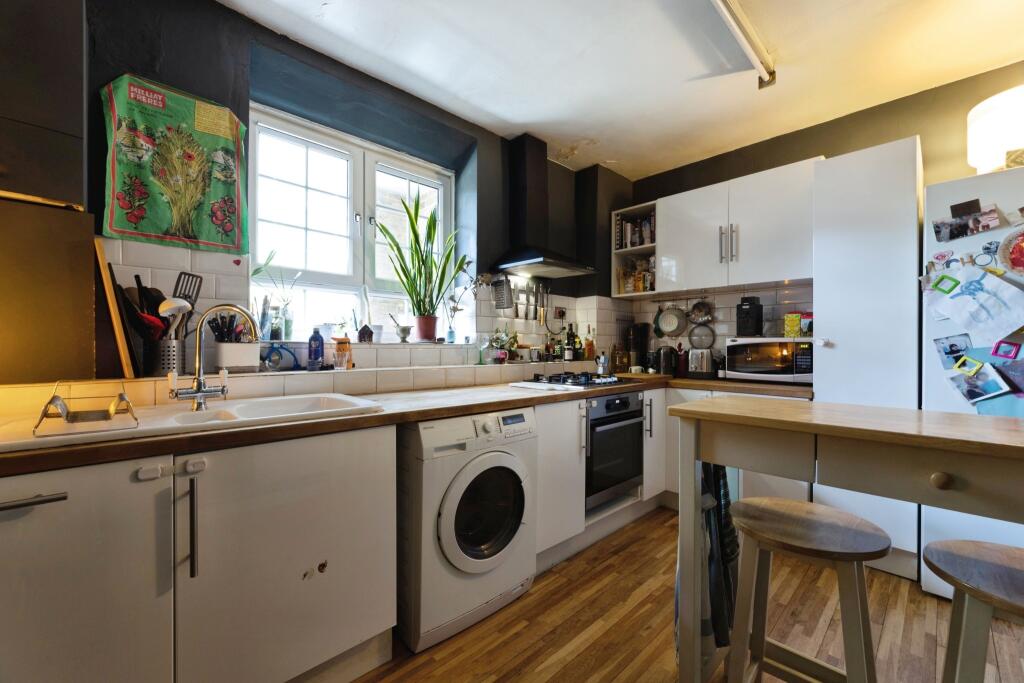 Shore Place, London, E9 photo 3