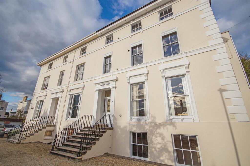 Main image of property: Tivoli GL50 2QZ