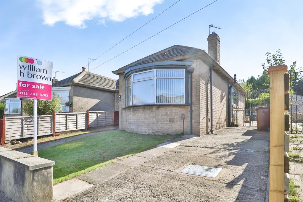 Main image of property: Kingswear Grove, Leeds
