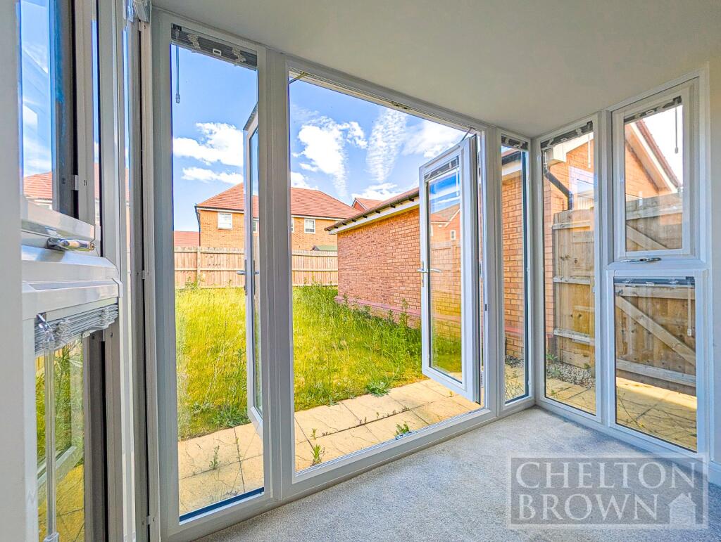 House in Northamptonshire, Overstone - View 4