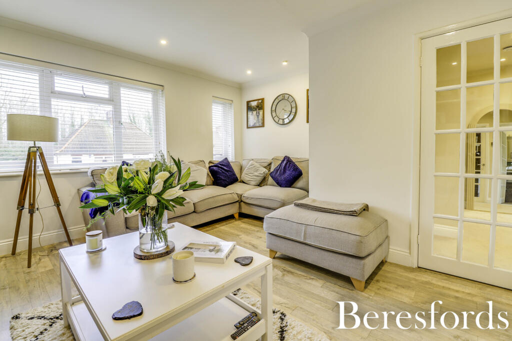 Beech Avenue, Brentwood, CM13 photo 3