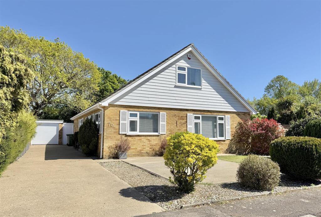Main image of property: Field House Gardens, Diss