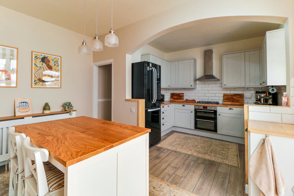 House in Portsmouth - View 3
