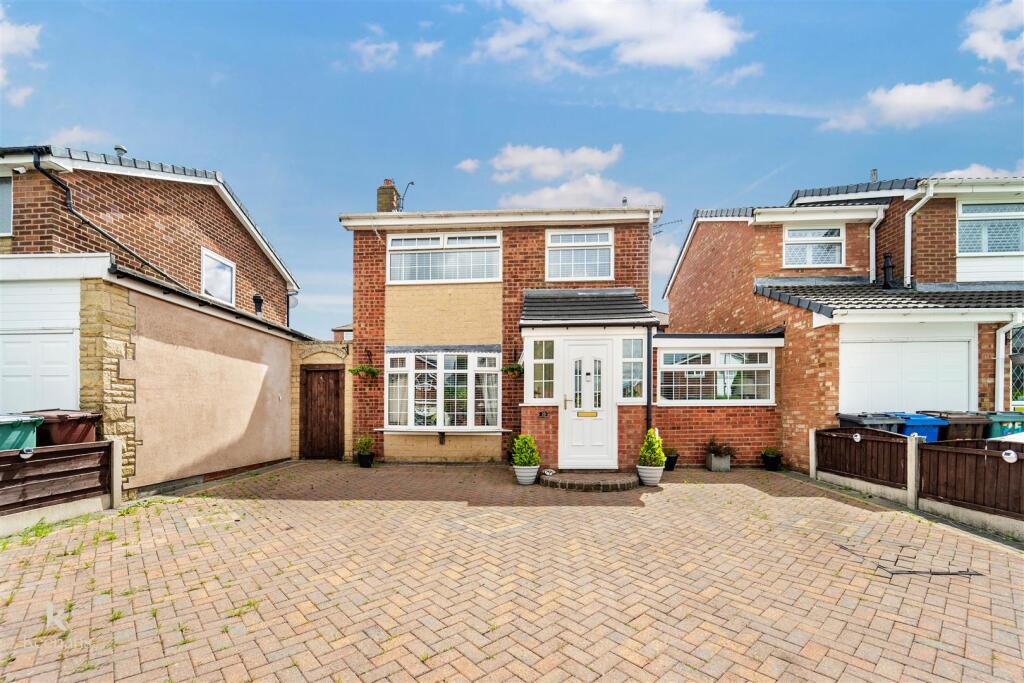 House in Bury, Black Lane - View 3