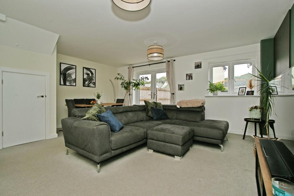 House in Truro, Illogan - More