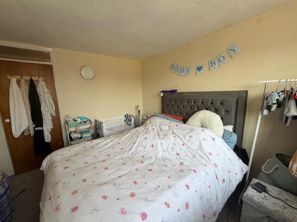 Holly Park Drive, Birmingham photo 5