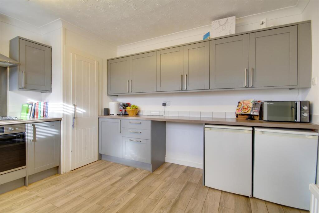Queens Road, Somersham photo 4
