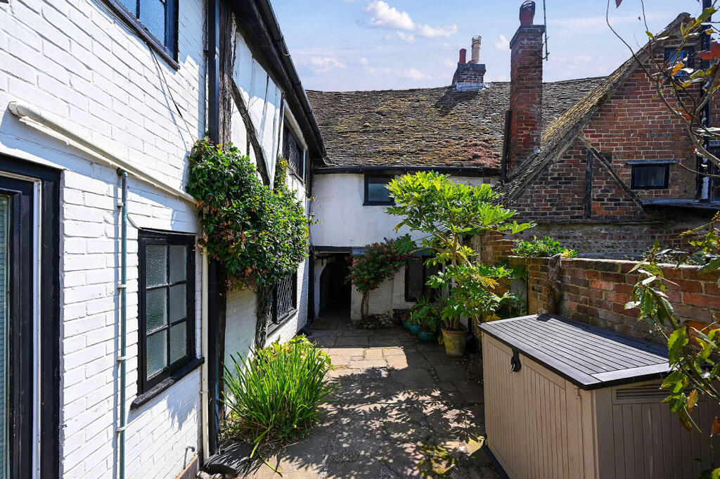 House in Tonbridge - View 4