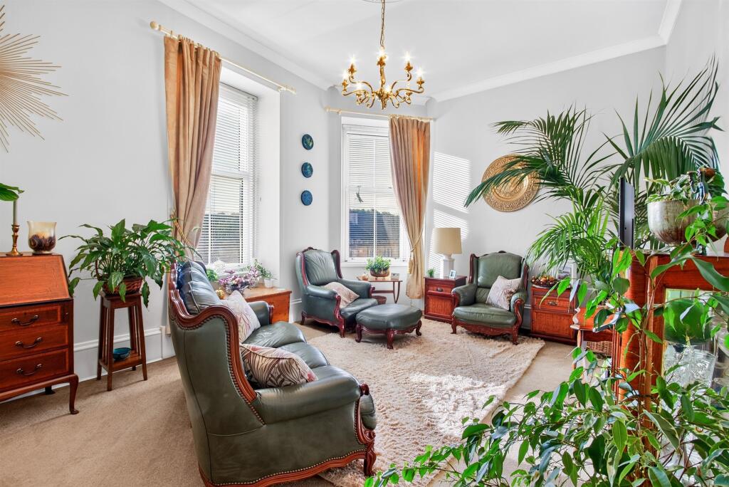 Apartment in Glasgow, Strathbungo - View 4