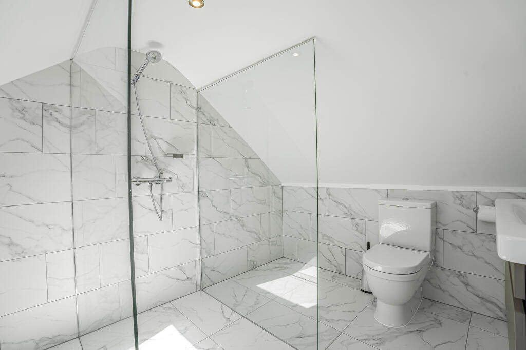 Additional image 20 of St. Bernards Road, St. Albans, Hertfordshire, AL3