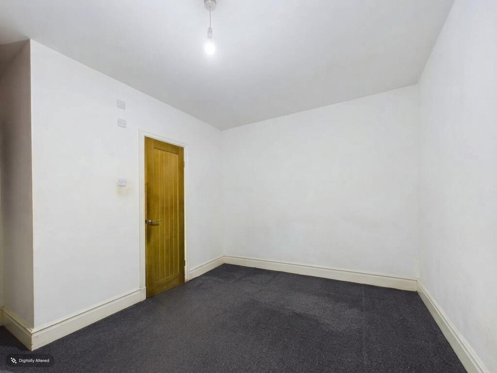 Apartment in Preston - View 5
