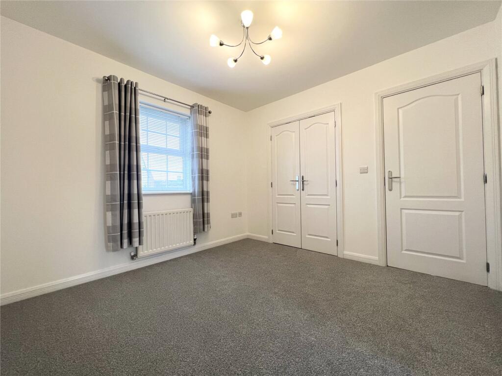 House in Swindon, St. Andrews - More