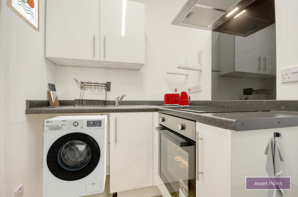 Apartment in Blackburn - View 3