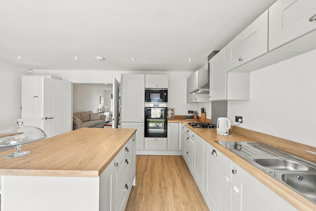 House in Salford, Ellenbrook - More