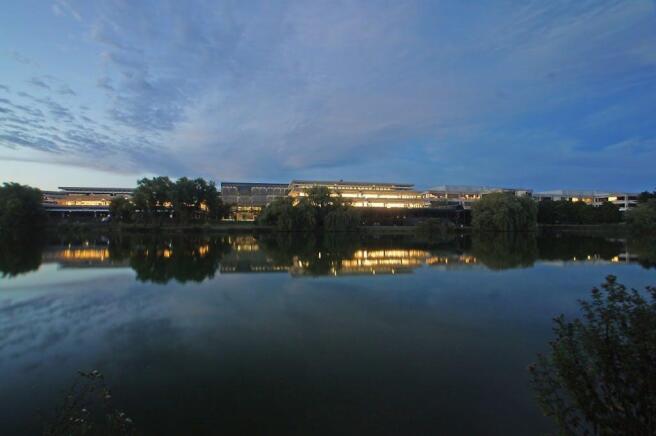 Lakeside_Portsmouth_at_dusk__no_007.jpg