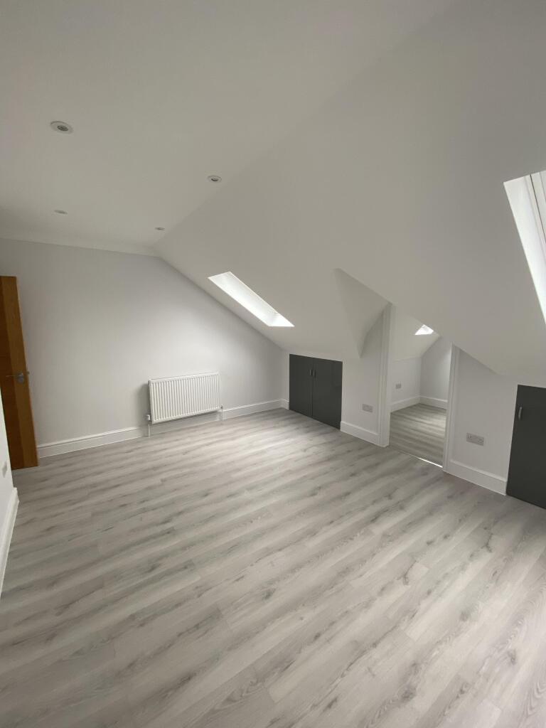 Main image of property: Green Lanes, Palmers Green, London
