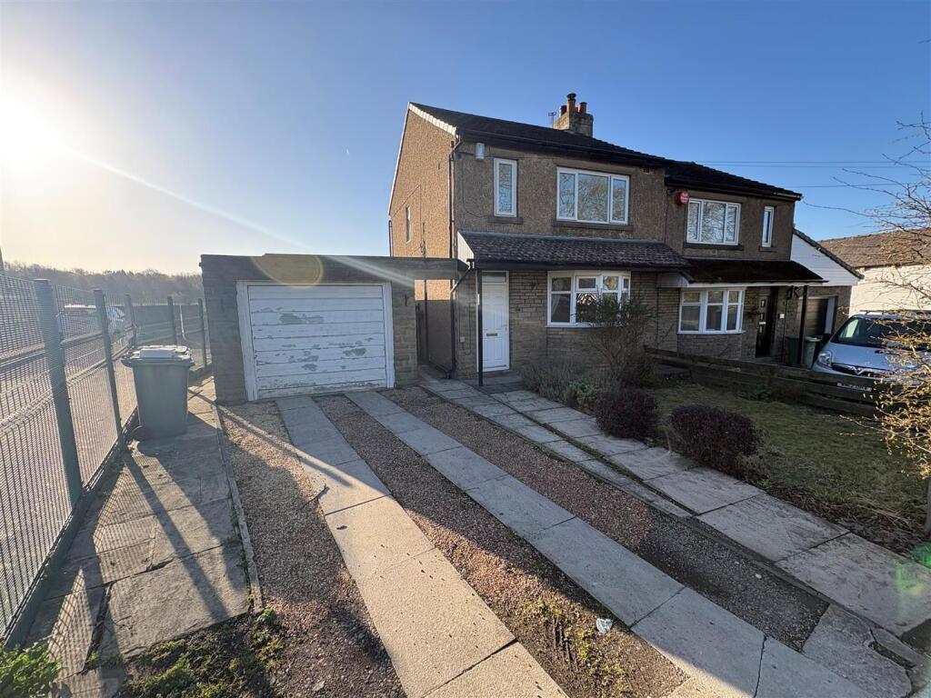 Main image of property: Spen Lane, Gomersal, Cleckheaton