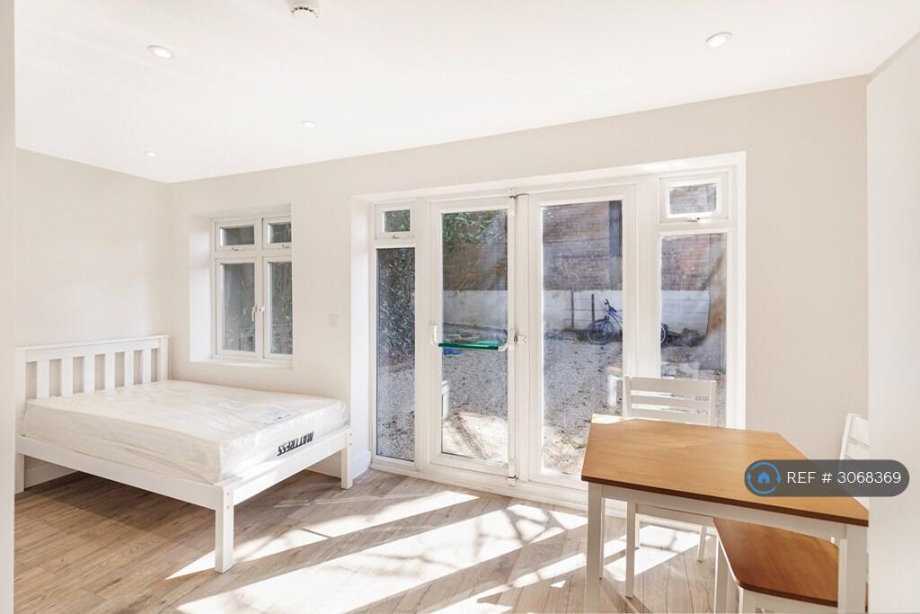 Apartment in London, Broad Green - View 4